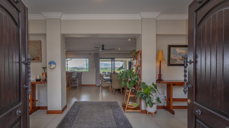 3 Bedroom Property for Sale in The Coves North West